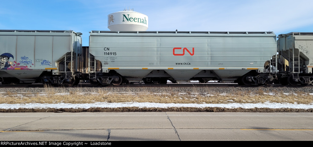 CN 114915